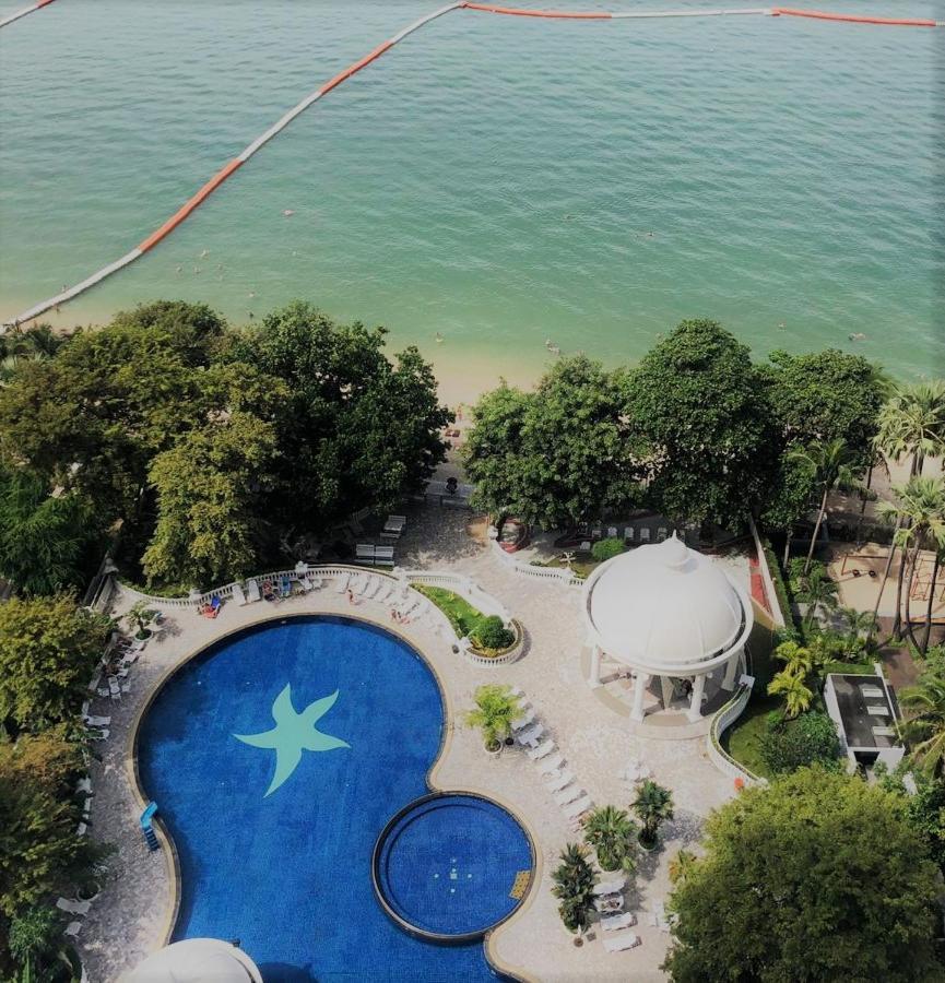 Sky Beach Beachfront Pattaya Exterior foto
